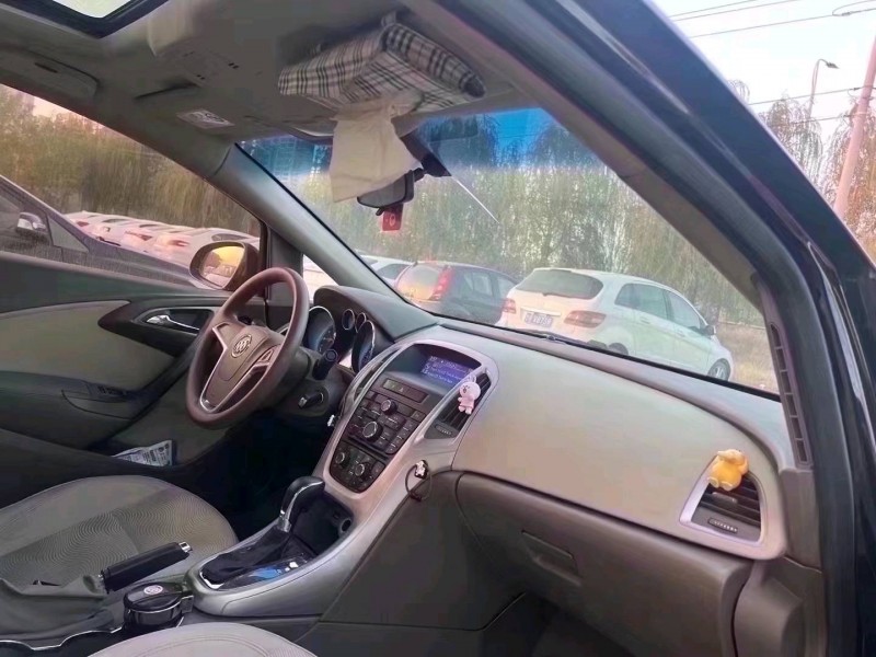 菏泽13年别克英朗8