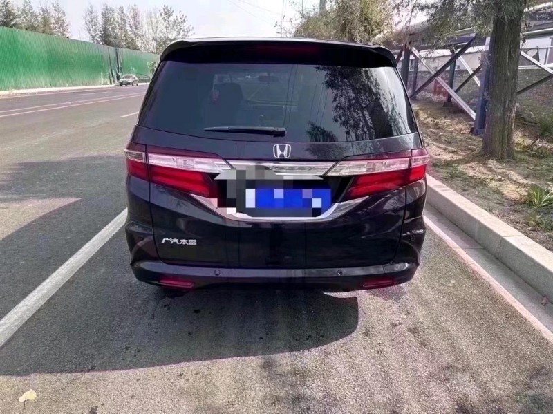 菏泽17年本田奥德赛2