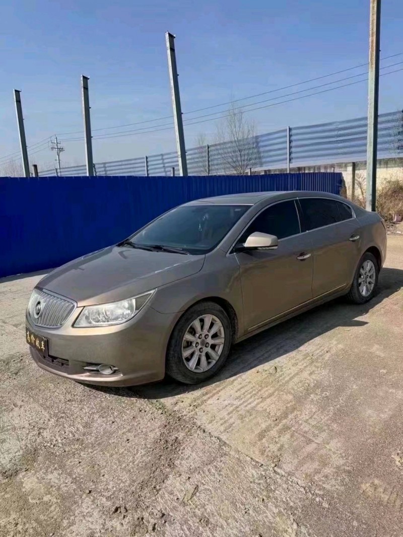 菏泽13年别克君越2