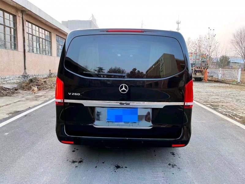 东营18年奔驰V6