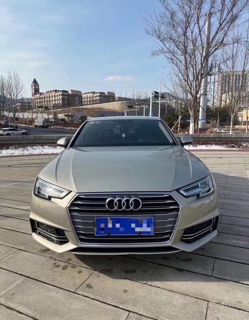济宁18年奥迪A4L1