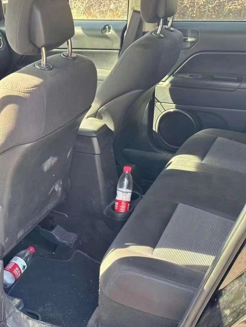 济宁15年Jeep自由客7