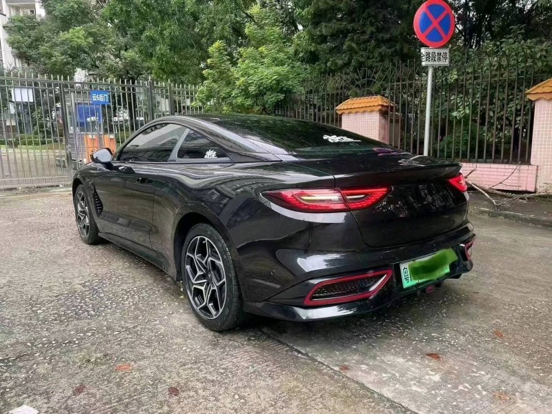 珠海23年哪吒GT5