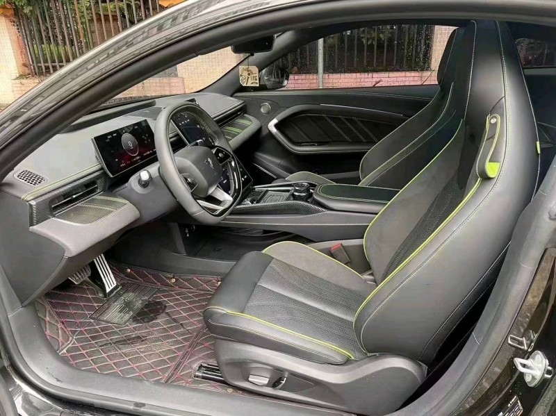 珠海23年哪吒GT9
