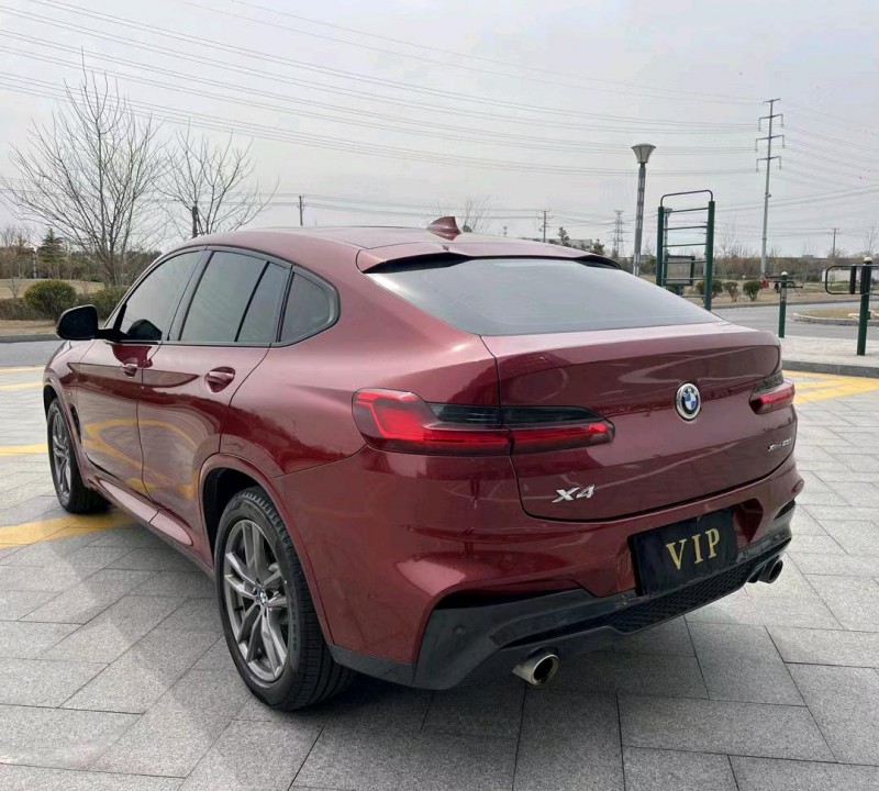 盐城19年宝马X49