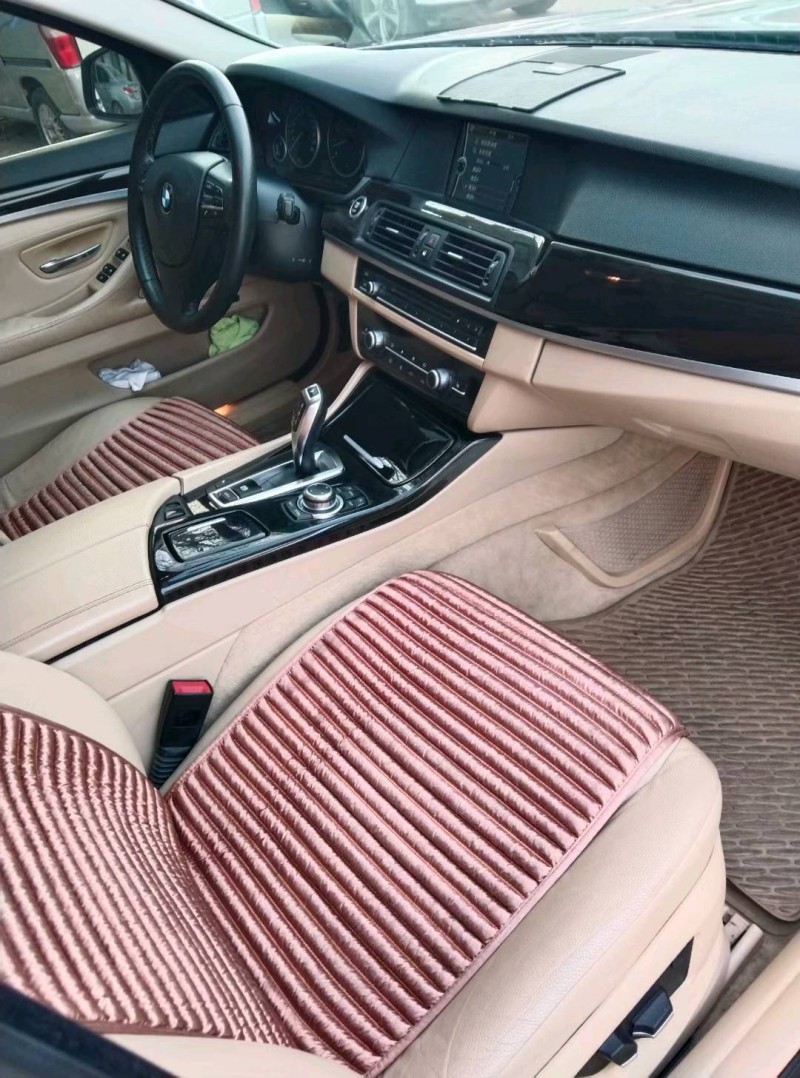 保定12年宝马5系5