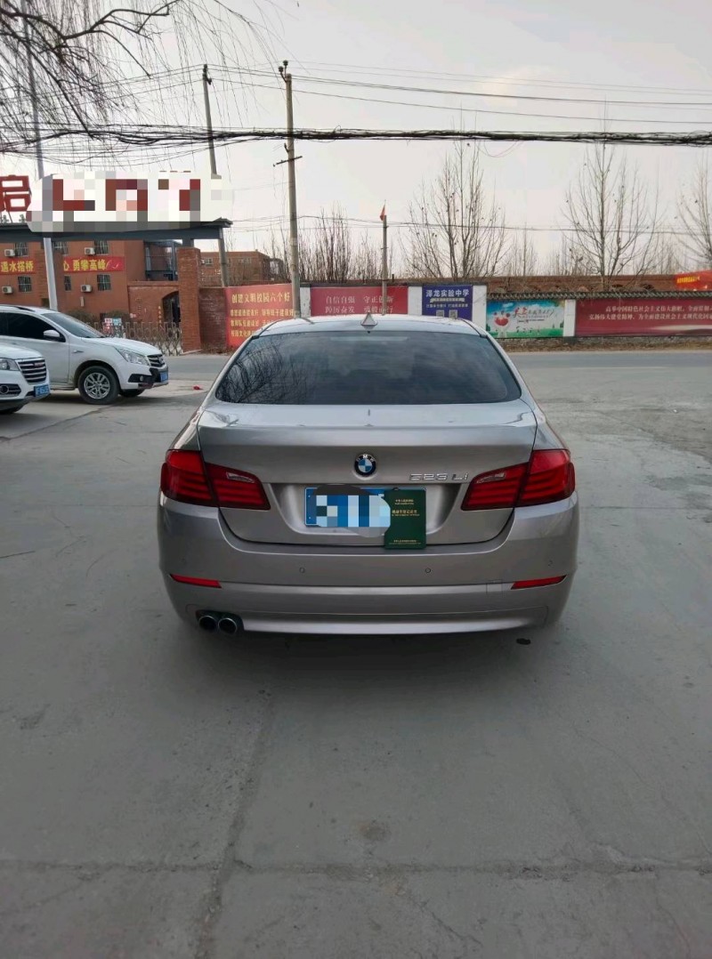 保定12年宝马5系9