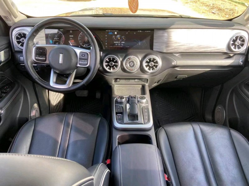 保定21年长城汽车坦克3007