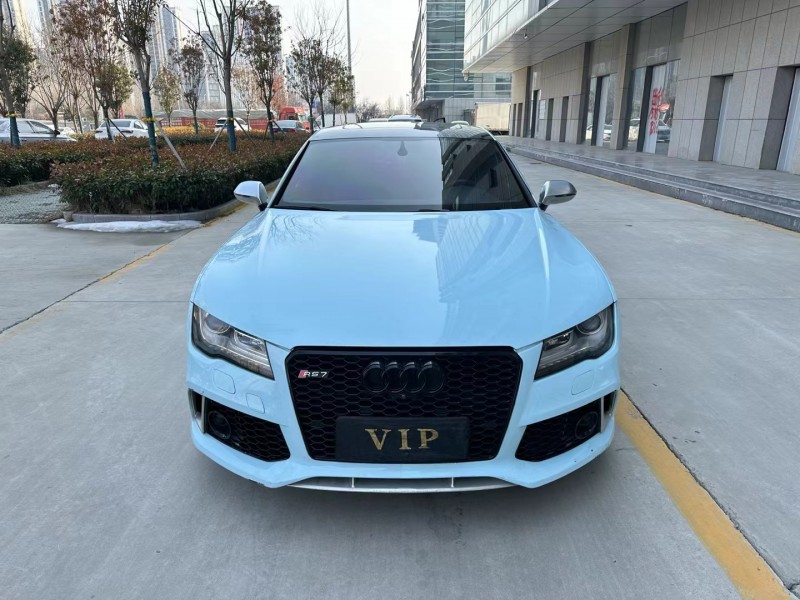 济宁15年奥迪A7L1