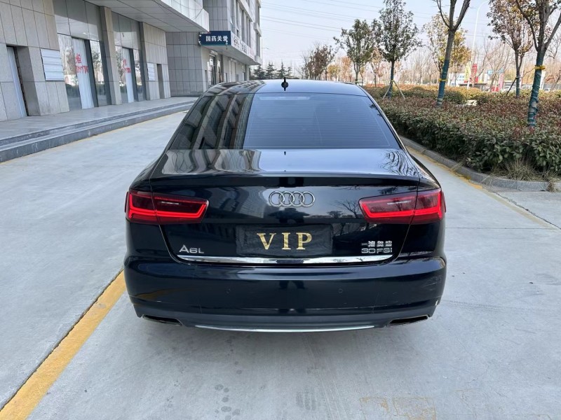济宁16年奥迪A6L9