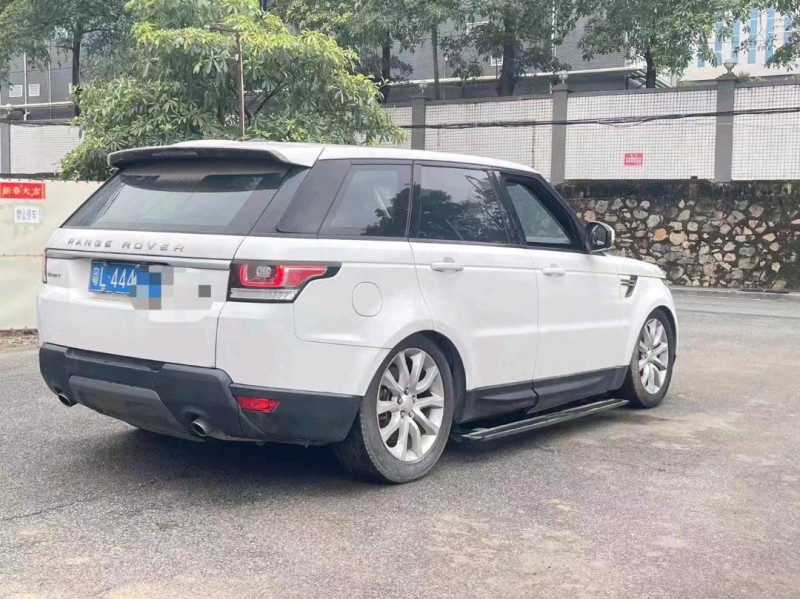 广州16年路虎揽胜运动9