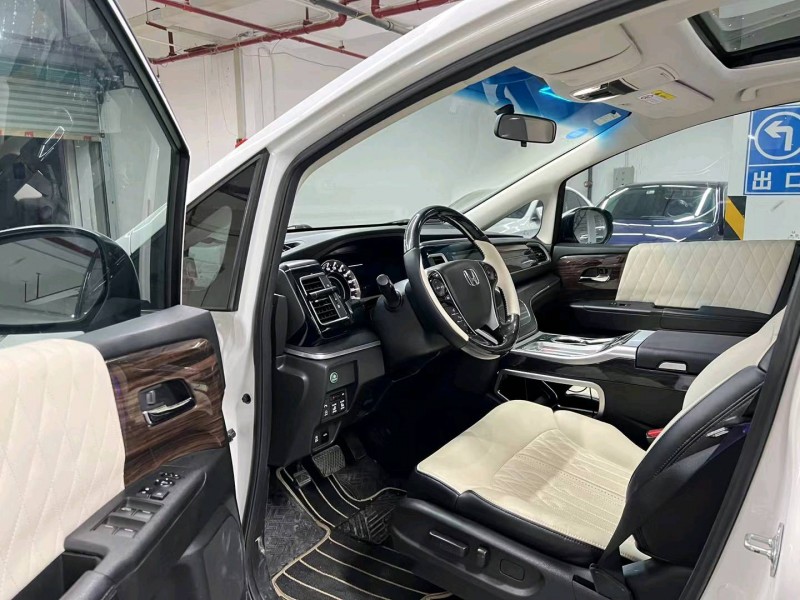 广州19年本田艾力绅7