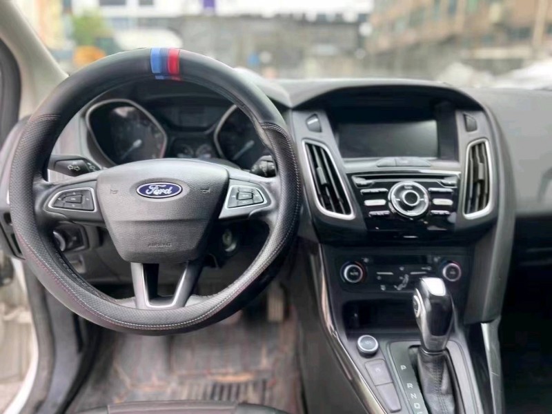 广州18年福特福克斯9