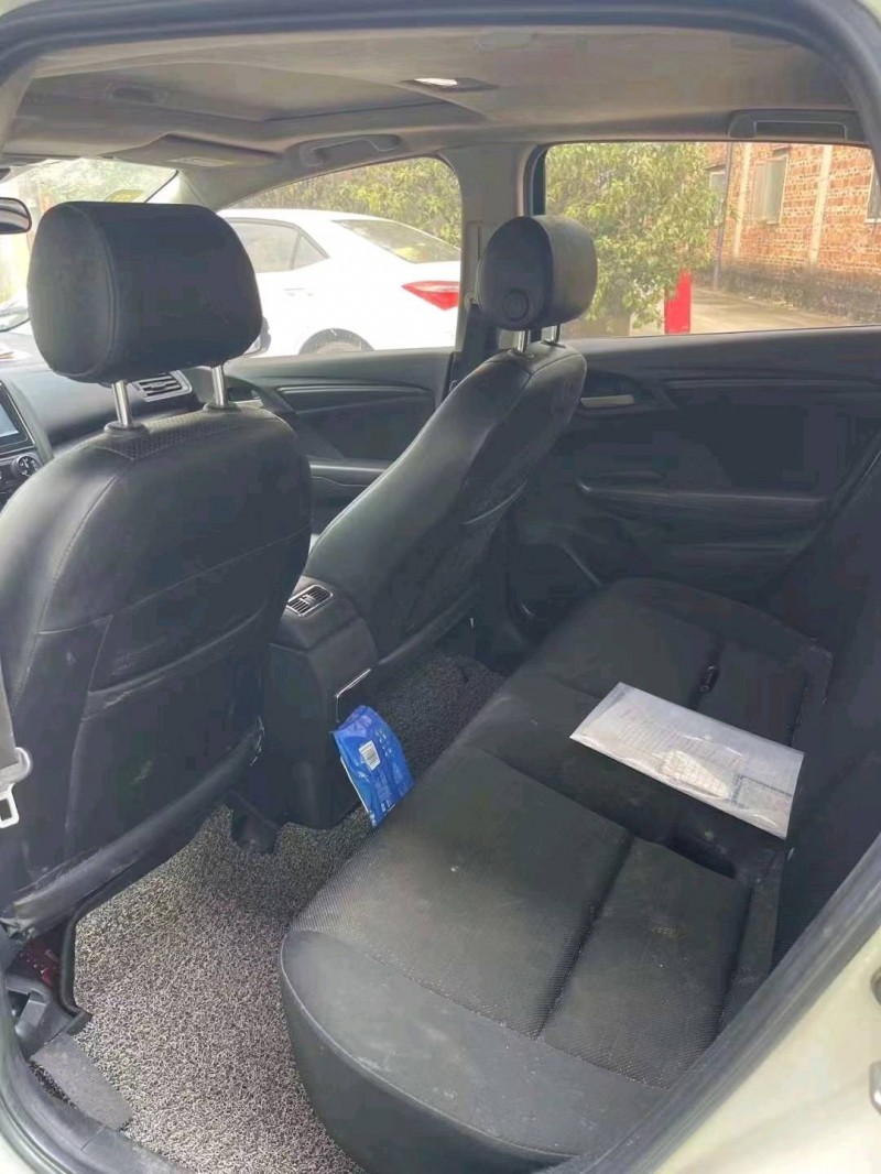 珠海19年本田飞度8