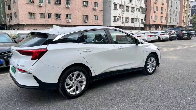 广州23年别克微蓝4