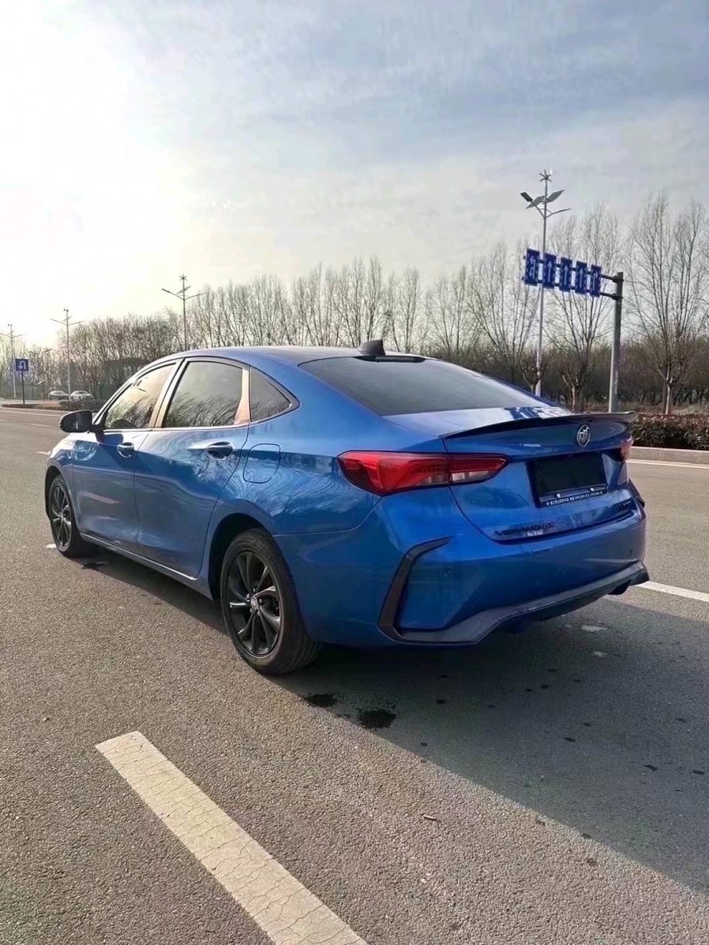 枣庄22年别克威朗8