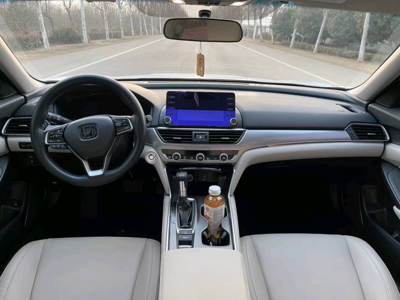 徐州19年本田雅阁6