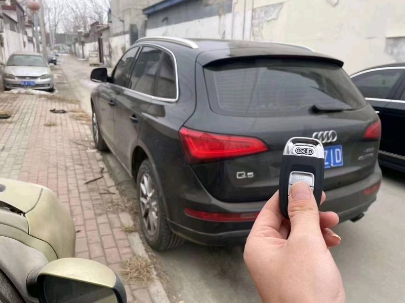 保定14年奥迪Q54