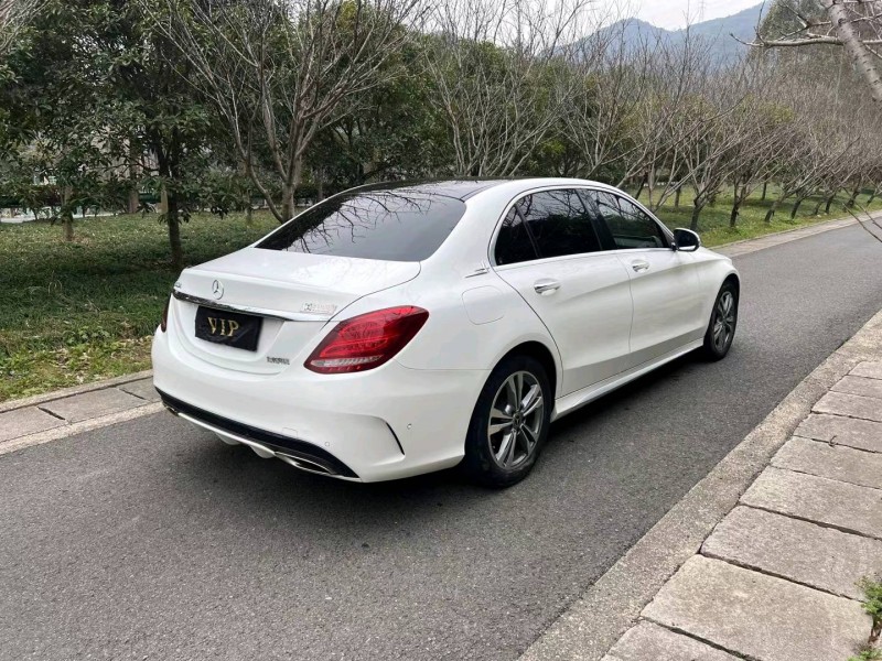 台州18年奔驰C9