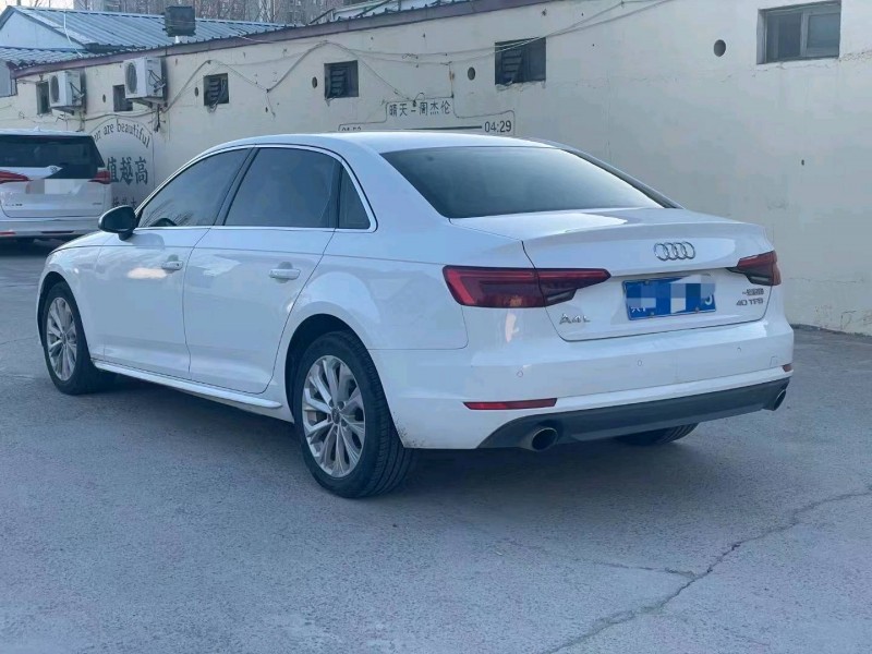 济南17年奥迪A4L7