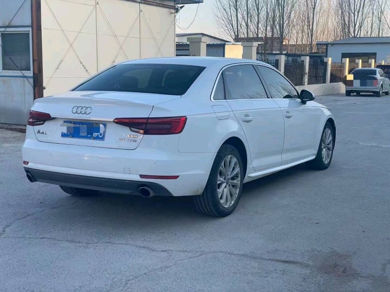 济南17年奥迪A4L8