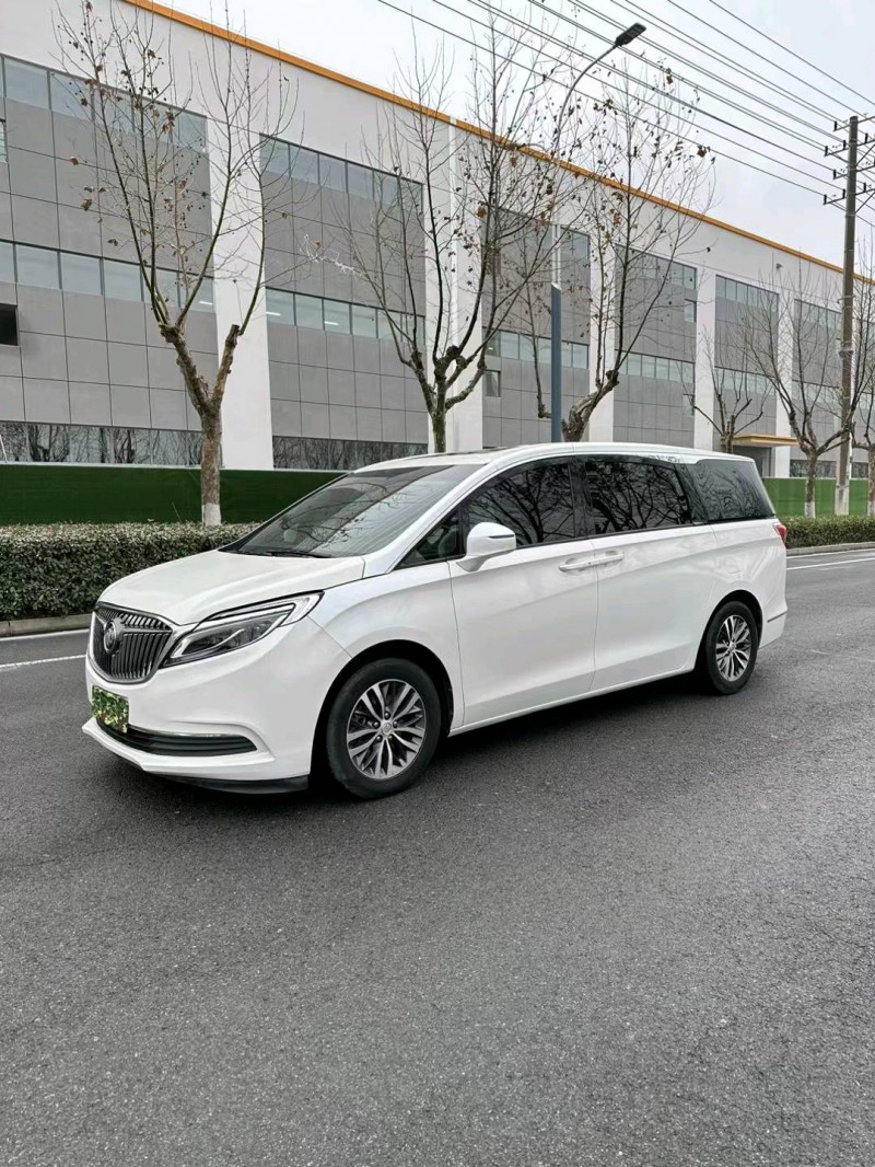 宿迁19年别克GL82