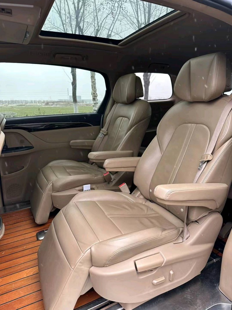 宿迁19年别克GL84