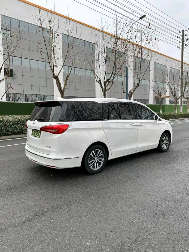 宿迁19年别克GL88