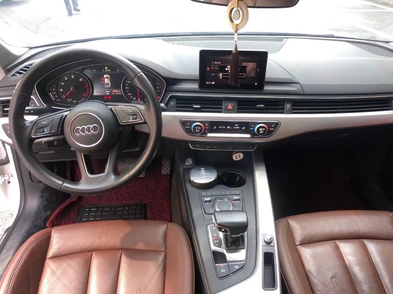 成都18年奥迪A54