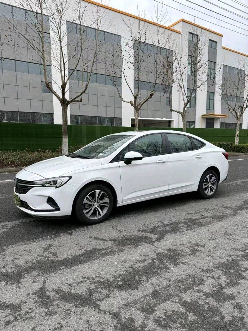 宿迁23年别克威朗2