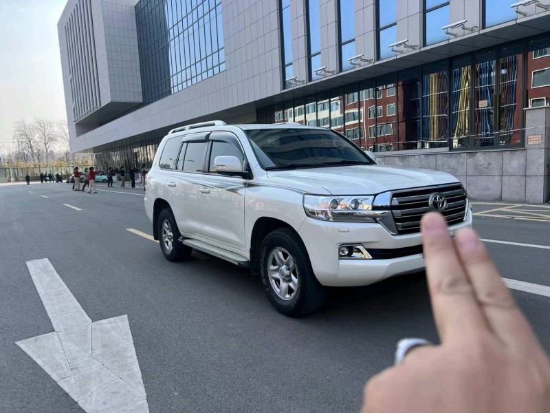 济南20年丰田兰德酷路泽4