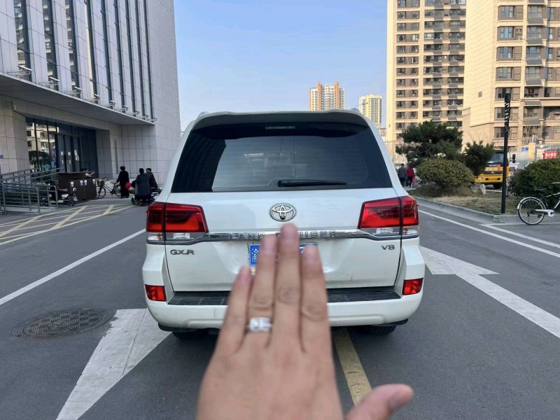 济南20年丰田兰德酷路泽8