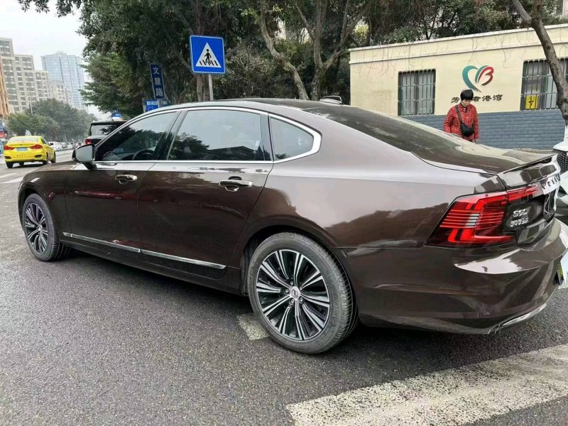 重庆21年沃尔沃S905