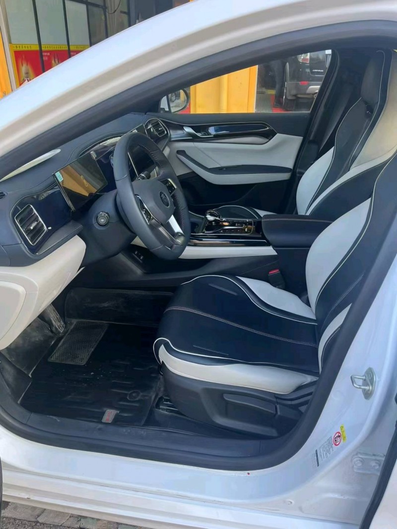 枣庄23年比亚迪秦3