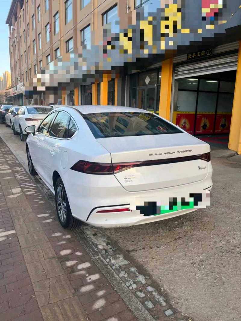 枣庄23年比亚迪秦8