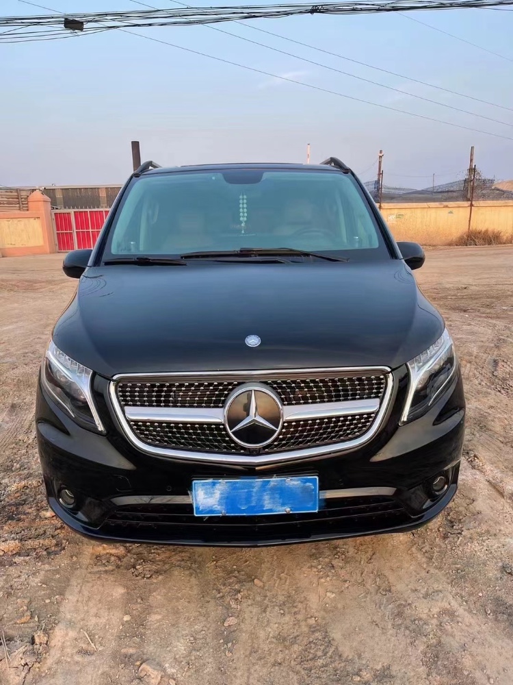 菏泽21年奔驰威霆1