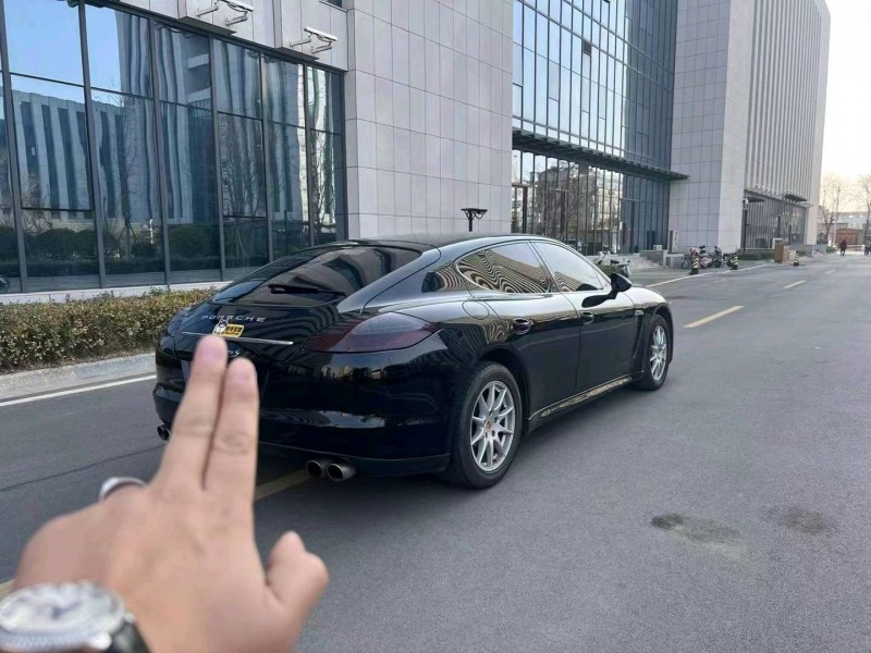 枣庄13年保时捷帕拉梅拉5