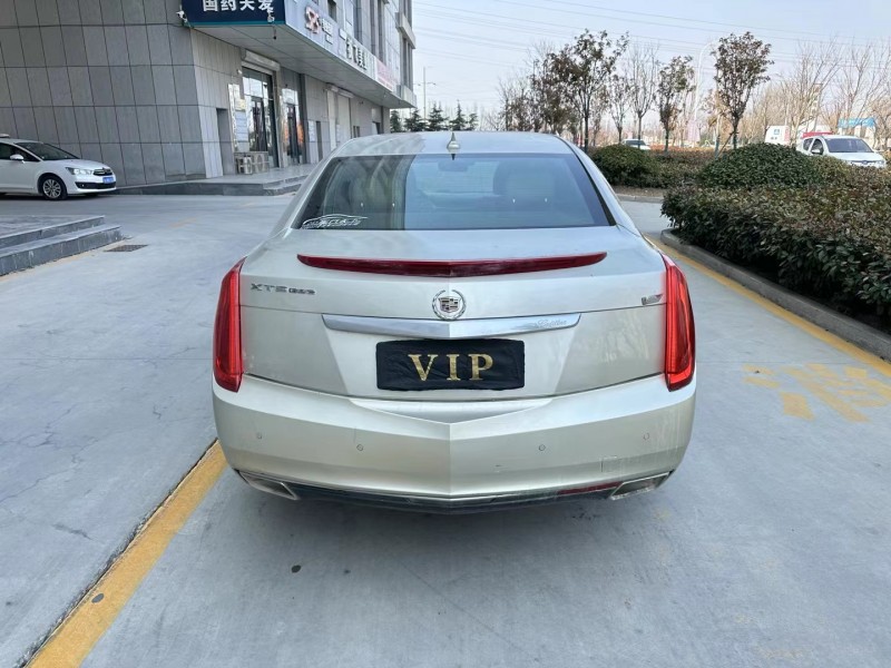 济宁13年凯迪拉克XTS9