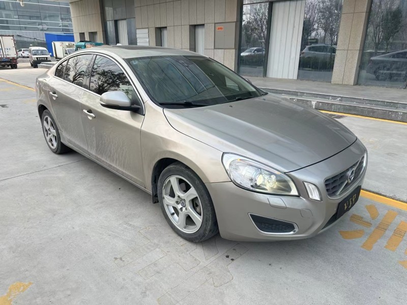 济宁12年沃尔沃S60L2