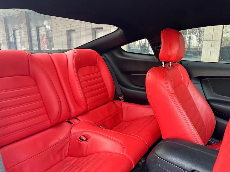 济宁16年福特野马7