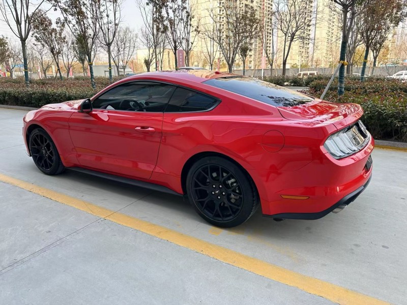 济宁19年福特野马5