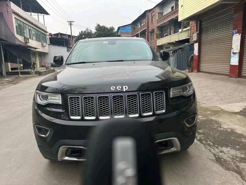 重庆15年Jeep大切诺基1