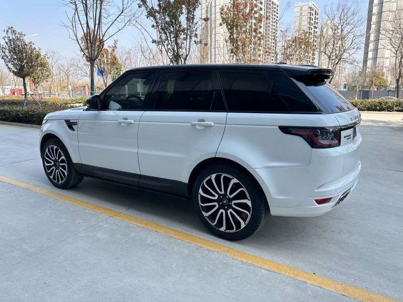 济宁16年路虎揽胜运动5