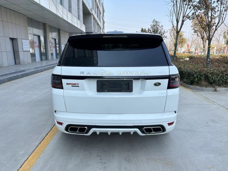 济宁16年路虎揽胜运动9