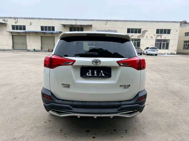 徐州16年丰田RAV4荣放9