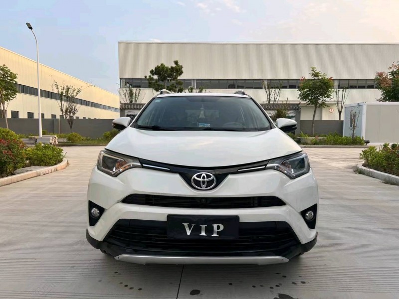 徐州18年丰田RAV4荣放1
