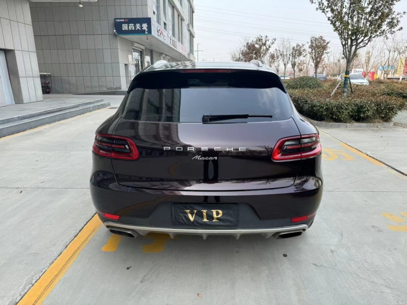 济宁17年保时捷Macan9