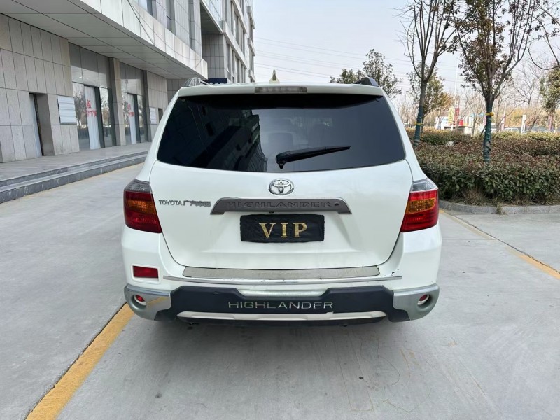 济宁13年丰田汉兰达9