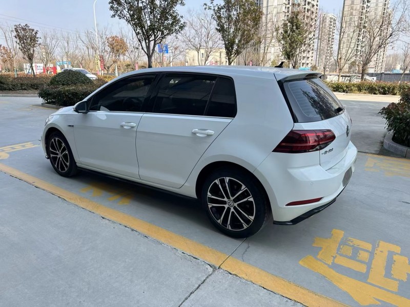 济宁20年大众高尔夫5