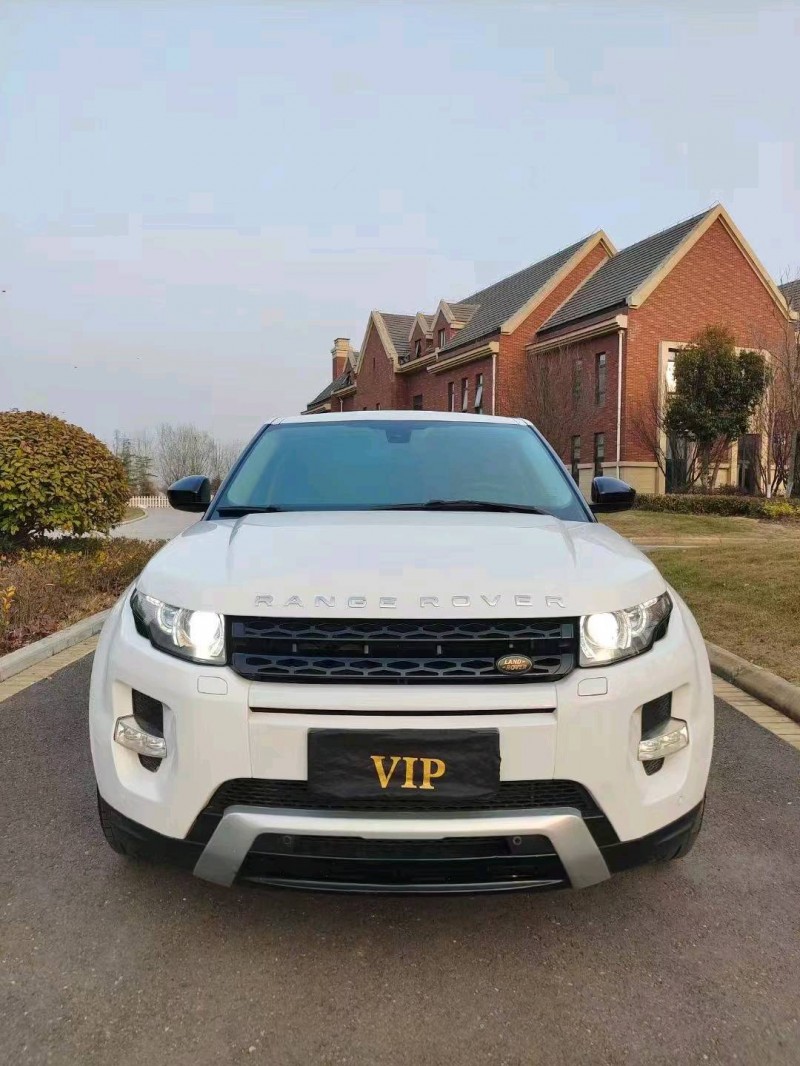 枣庄15年路虎极光1